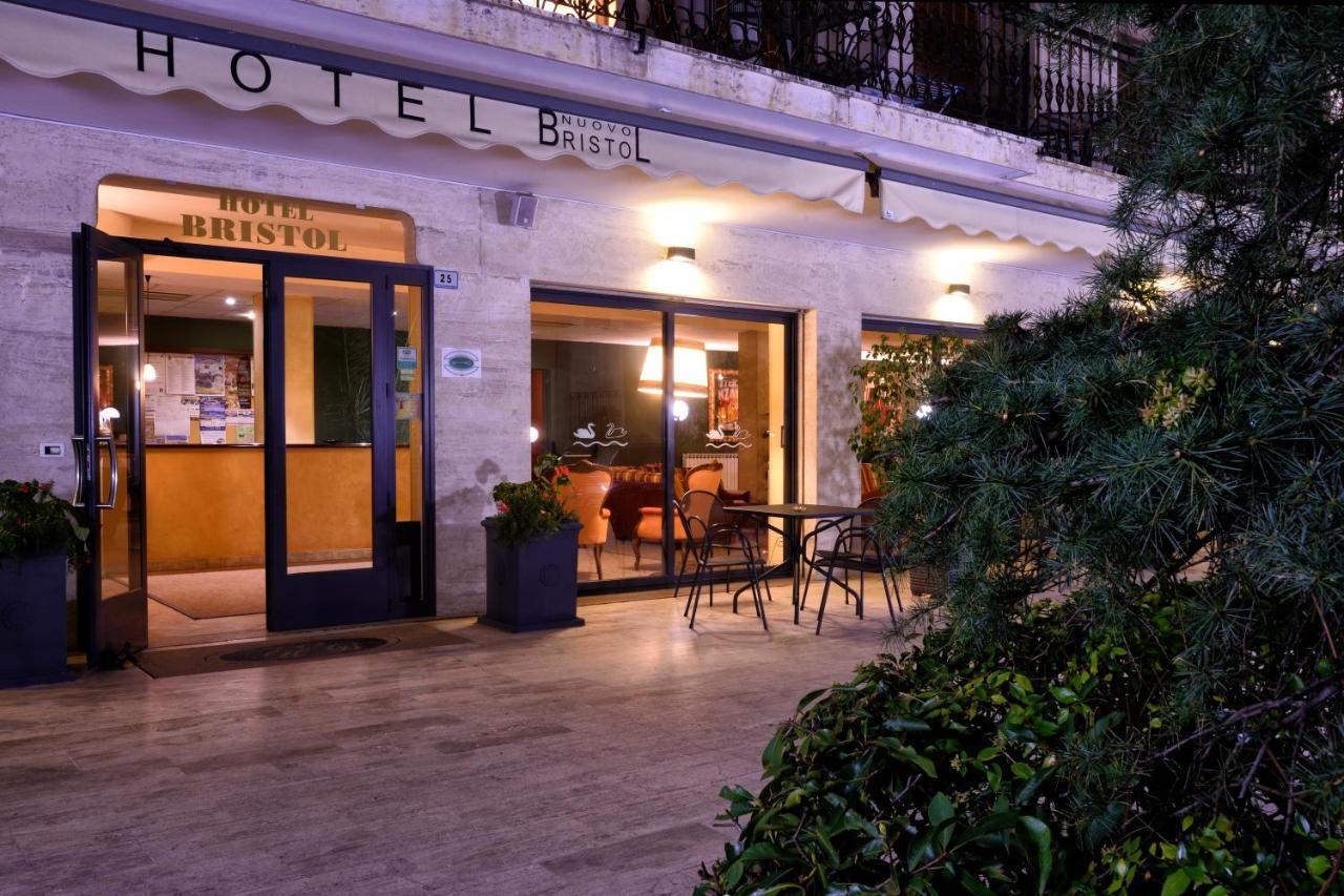 Hotel Bristol Alassio Exterior photo